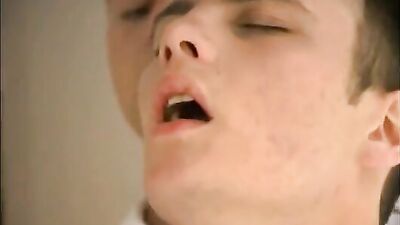 Gay Porn Outdoor Sex Twinks in Action!