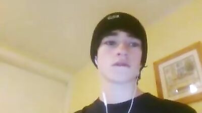 Young Cum Shot Twink Billy Cam: Amateur Solo Porn Explosion!