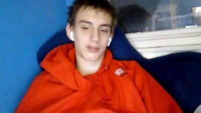 Gay Porn - Cumming Home Alone