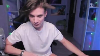 Young Cocks Webcam Porn: Sweet Boys Delight