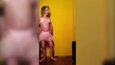 Gayjoonas Funny Dance-Boys Blissful Adventure!