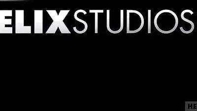 Threesome with Twinks: Friends Sex Show in the Room with Bareback Action and Oral!