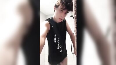 Boy Bathroom Masturbations: Raw and Rough Gay Porn Experience!