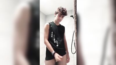 Boy Bathroom Masturbations: Raw and Rough Gay Porn Experience!