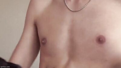 Young Encounters: Oral Pleasures in the Hostel! MJNHB