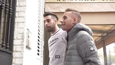 Bareback Hot Hunk Twunk Bubble Fucking Spree!