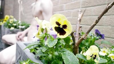 Twink in Pee - Action Adventure