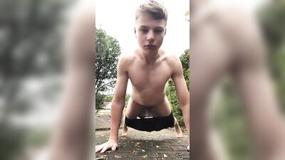 Naked Crazy Happy Boy: Nude Amateurs in Public!