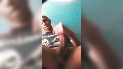 [Twit] [700] Latino Teen with a fountain of sperm