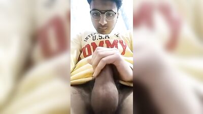 Amateur Asian Web Cam Boy - Talat Mhmmed