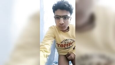 Amateur Asian Web Cam Boy - Talat Mhmmed