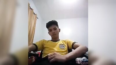 Handsome Latino Web-Cam Solo Cum Shots Foot Fetish Jerk off Boy!