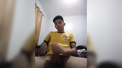 Handsome Latino Web-Cam Solo Cum Shots Foot Fetish Jerk off Boy!