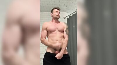 Gym Time Cum: The Ultimate Gay Porn Experience