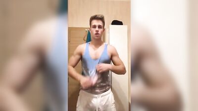 Gay Porn Cumshot Explosion! Nils Tatum Shower Solo