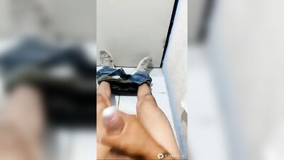 Stripchat Leonul - Muscle Boys Public Outside Solo Web-Cam Cum Shots!