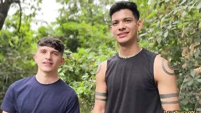 Woodland Bareback Butt Fucking: Double Cum In The Woods!