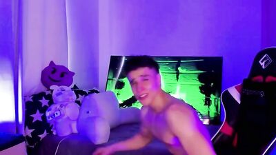 Big Load Cumshots with Latino Muscle Studs - The Colombian Invasion!