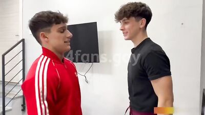 Bareback Sex Twinks - Kevin Guastella and Samuele Sandrini