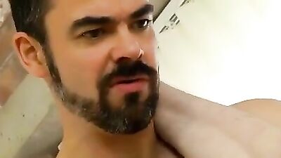 Gay Porn: Muscle Boys Cum Shots - Arron And The Bear ASXC