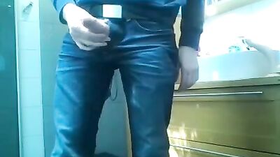 Gay Porn: Amateur Bisexual Blonde Boys Cum Shots Frat Guys Fun Handjob Muscle Boys Short Films Solo Straight Boys Handsome Cute Blonde Selfie Cam