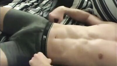 Cumming in Hands-Free Boxers: The Ultimate Amateur Gay Porn Experience!