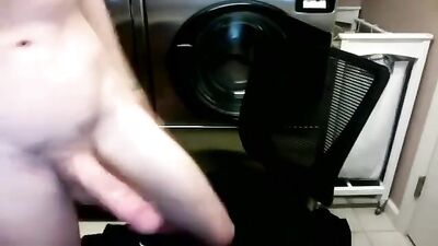 Hung Well Evans Cumshot Reunion!