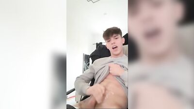 Hardcore Handjobs: He Helps Himself - 472