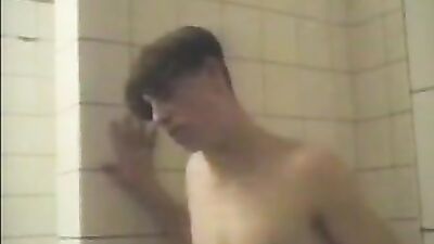 The Super Boy Returns: Bareback Cum Shots Handjob Oral Porn Vintage Twinks!