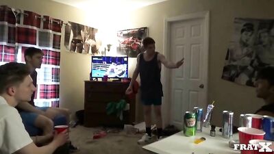 Gangbang Amateurs: Nutts Hands Knees