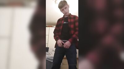 Young Hunk Cumming Twice: Amateur Blond Boys Cum Shots