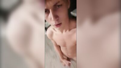 Young Hunk Cumming Twice: Amateur Blond Boys Cum Shots