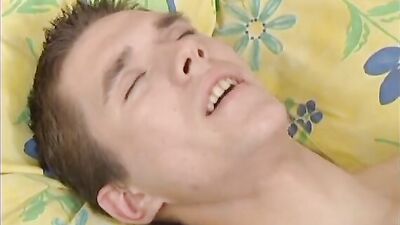 Gay Porn Classic: Bareback Bunns Cum Shots Handjob Oral