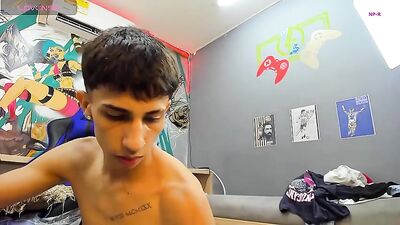 Exploring Lucian Davis Web-Cam Amateur Big Cocks Masturbate Cum Shots!