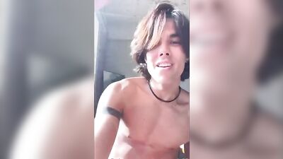 Diego Blows Noah: Muscle Boys Cum Shots