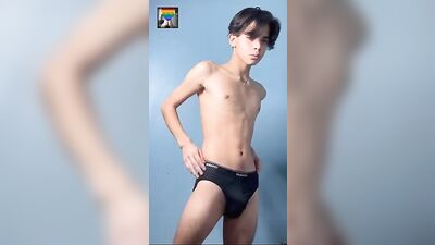 Young Cam Couple Offering Uncut Bareback Cum Shots - Web-Cam Twinks