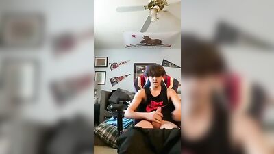Young Twink Cutie Webcam Wank - Straight Boys Gay Porn!