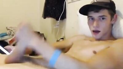 Cumming for Pretty Smiles! Blonde Selfie Cam with Muscle Boys and Cute Handsome Guys!