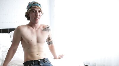 Gay Porn - Interracial Flip Flop Bare Couple: Action Bareback Black Cum Shots