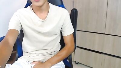 Gay Twink Boys Dildo Show and Cumshot: Austins Web-Cam Solo Handjob!
