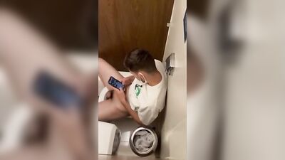 Deutscher Spion in der Toilette #2: Caught & Conquered by German Straight Guys!