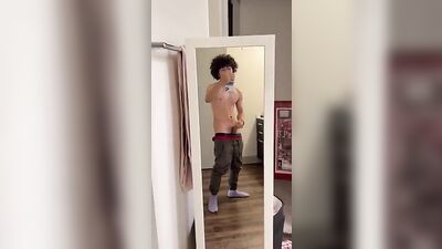 Lightskin twink jerks off in hot solo scene!