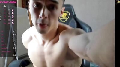 Masons Wild Web-Cam Cum Show with Toys