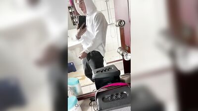 Mmm... Fresh Twink Cum: Felixs Morning Load!