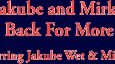 Hot Muscle Studs Go Wild in the Gym!