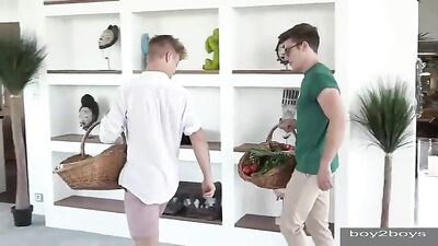 Raw Thick Tool Bareback Hunks: Deep Throat Bliss!