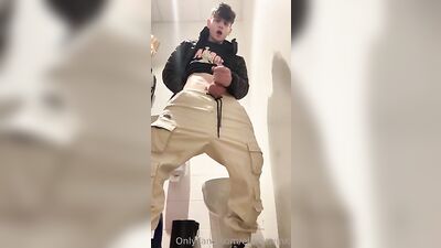 Twink Porn in Public Room: Cum Shots and Handjobs!