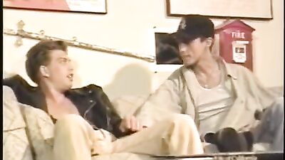 Skater Boy Heats Up - Hardcore Gay Porn Videos with Twink Oral Action