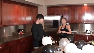 Gay Porn Party Hard Hunk Men: Cock Sucking and Fucking Jocks!