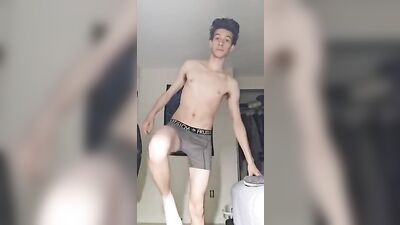 Big Dicks & Twinks: A Sexy Showdown